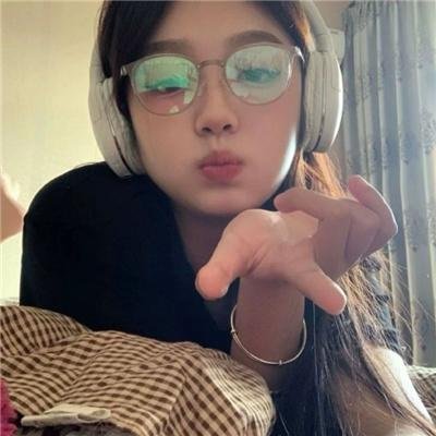 罗拉秘史